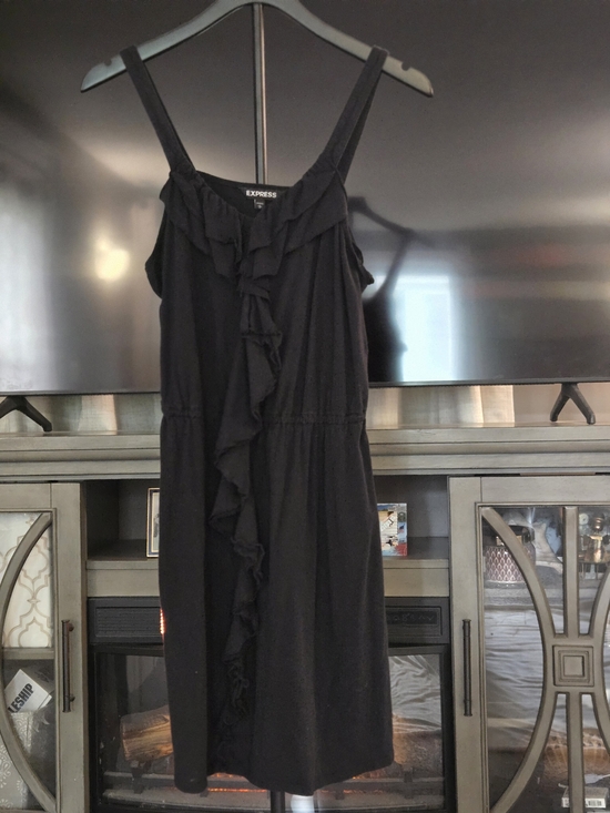 Express Dresses & Skirts - Express Black Ruffle Front Midi Dress